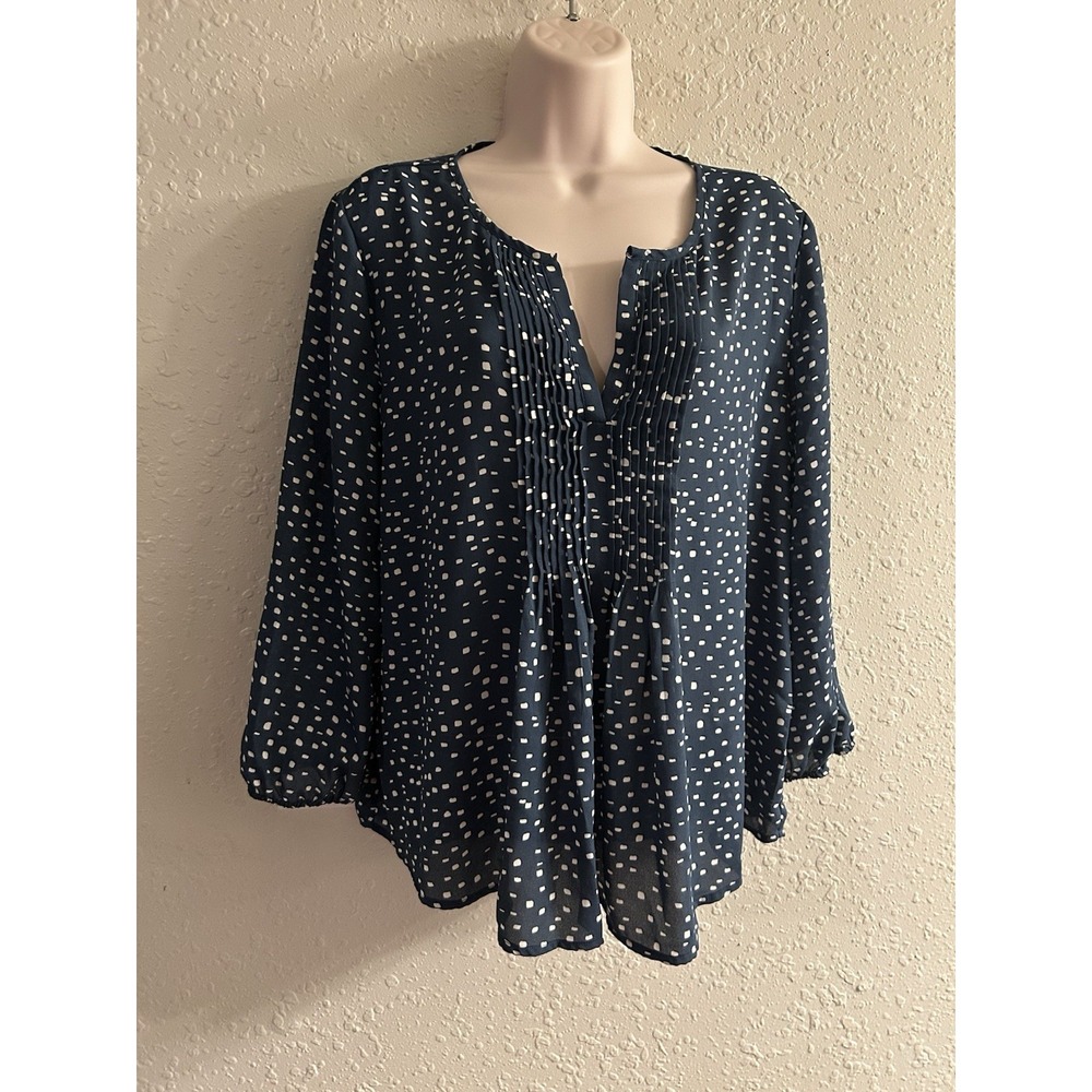 New Medium Collective Concepts Blue/White Top #245*8